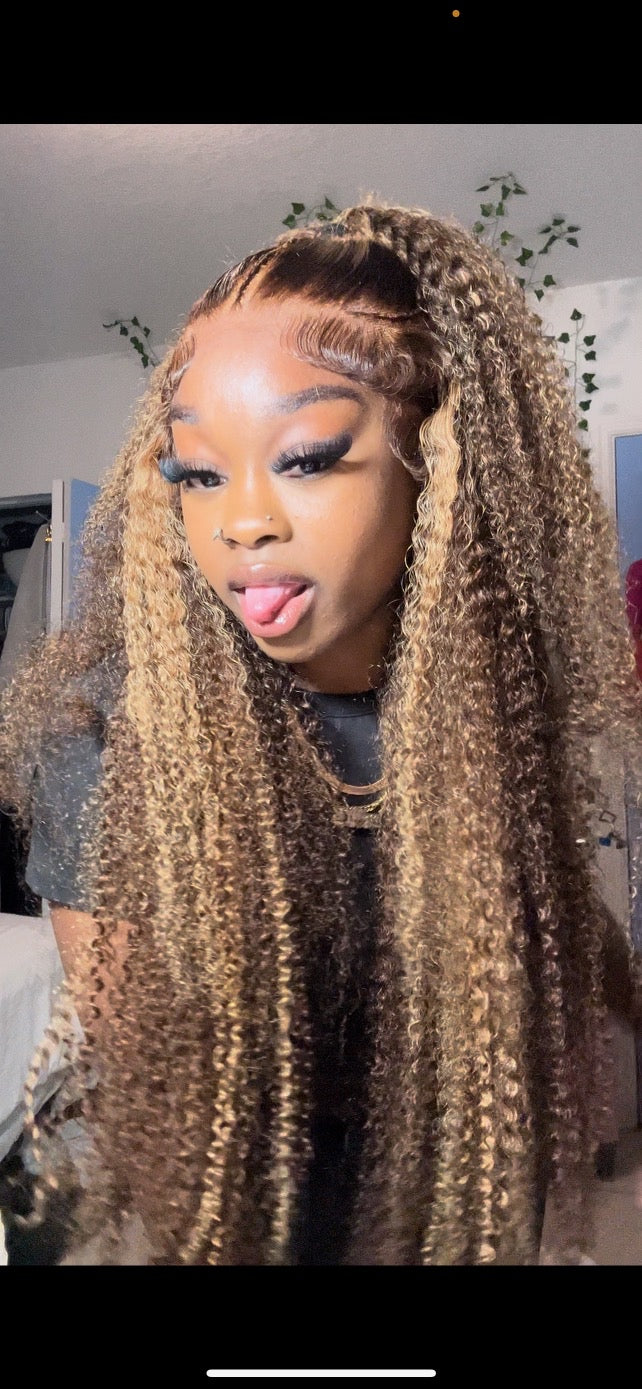 13x4 32inch Kinky Curly Wig